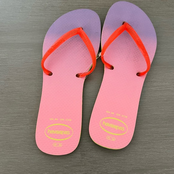 Havaianas Flat Beach Flip Flop Sandals - Picture 3 of 5